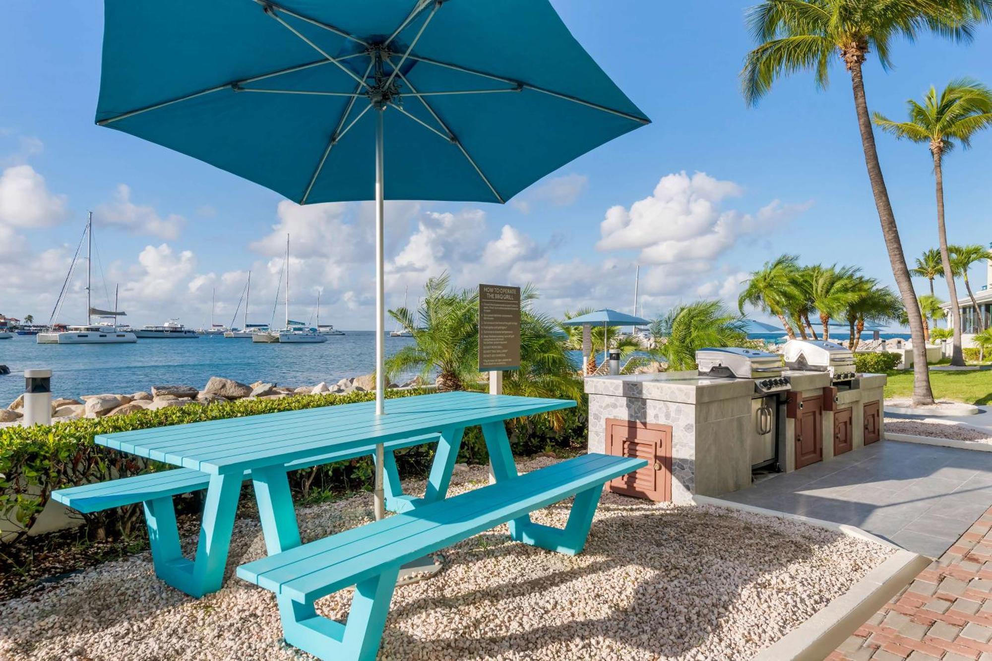 Hilton Vacation Club Royal Palm St Maarten Koolbaai Buitenkant foto