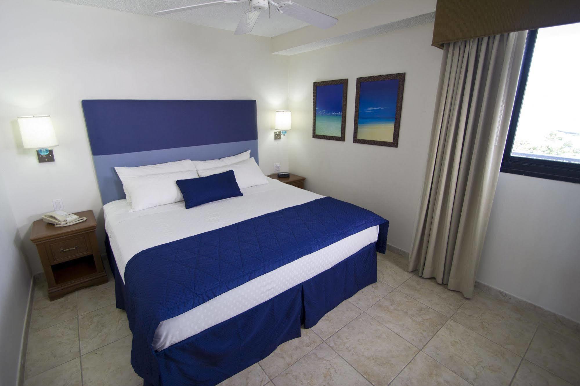 Hilton Vacation Club Royal Palm St Maarten Koolbaai Buitenkant foto